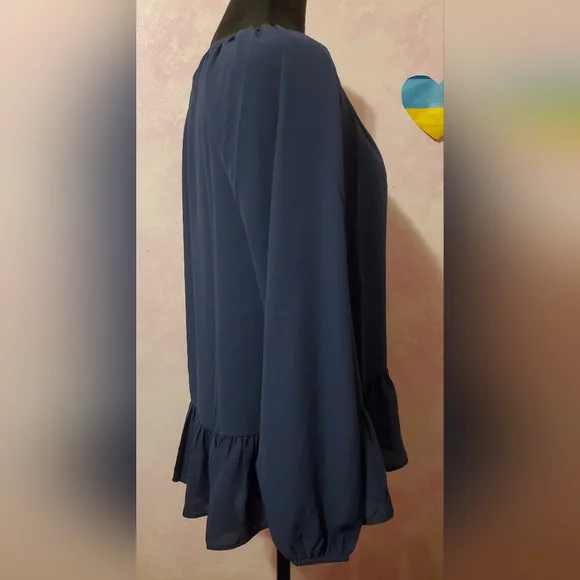 Lilly Pulitzer Navy Blue Blouse with Ruffle Hem - Picture 2 of 4